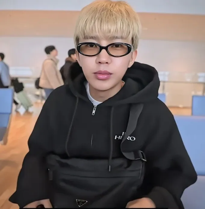 A moment captured by a fan of Lim Youngwoong