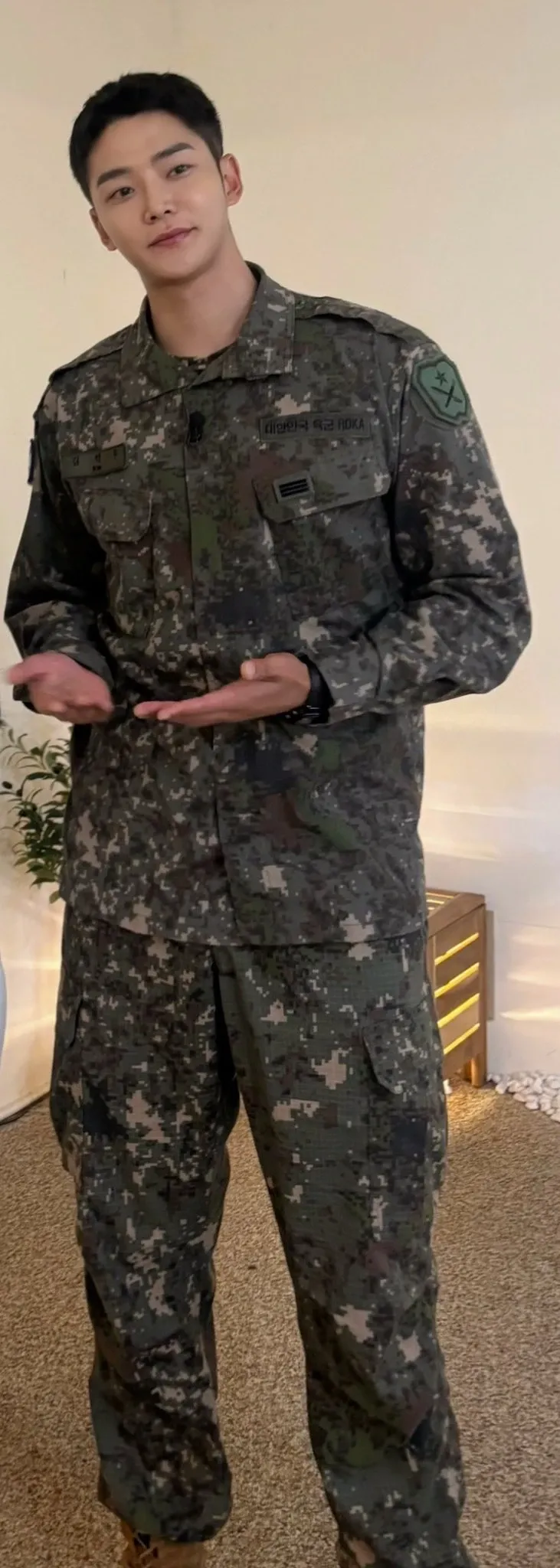 Momen yang diabadikan oleh penggemar Rowoon