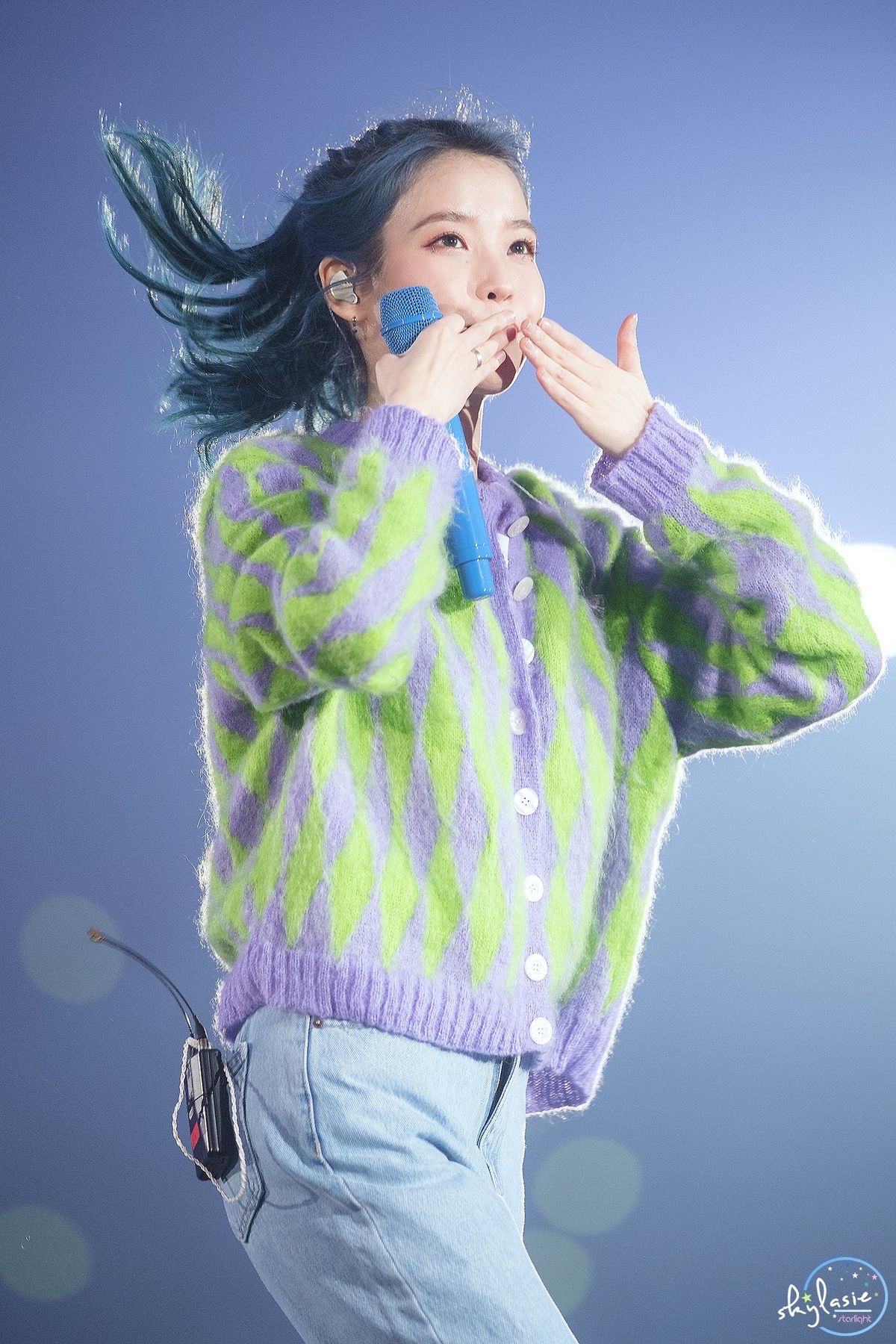 Momen yang diabadikan oleh penggemar IU