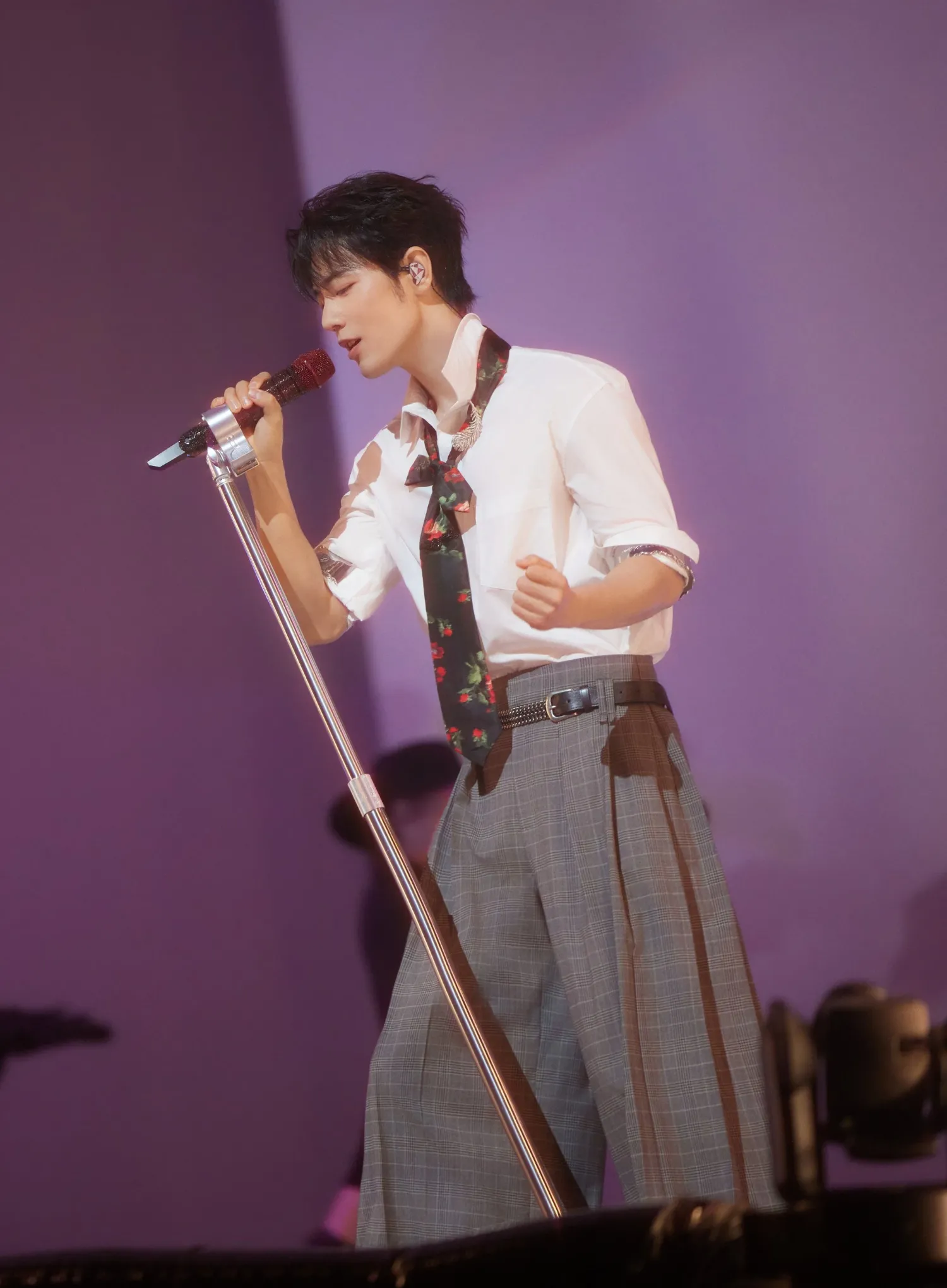 Behind-the-scenes cut of Xiao Zhan