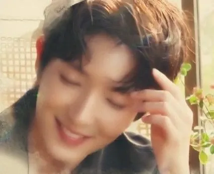 Foto terbaru dari Lee Joongi