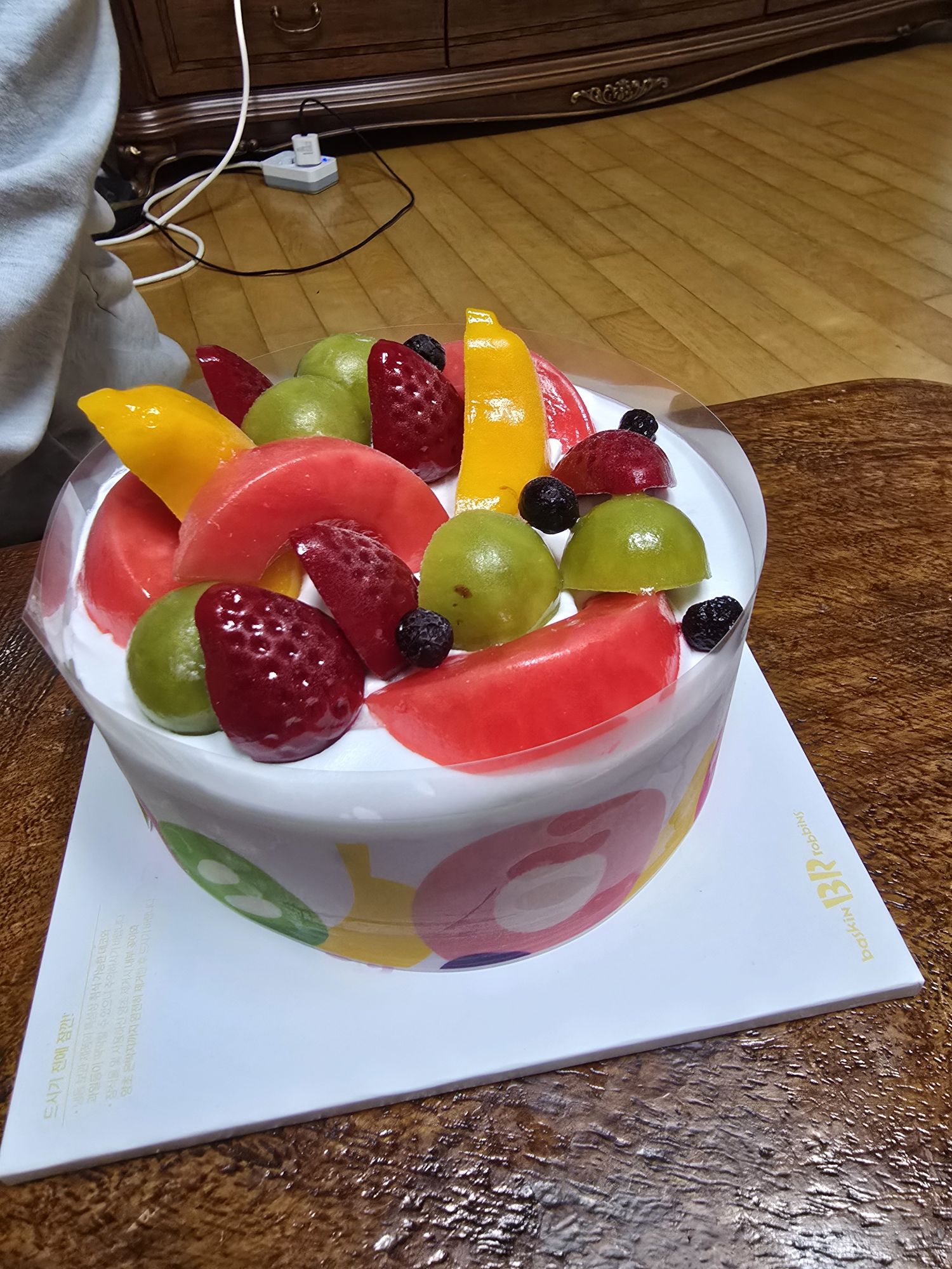 Foto terbaru dari Park Seojin