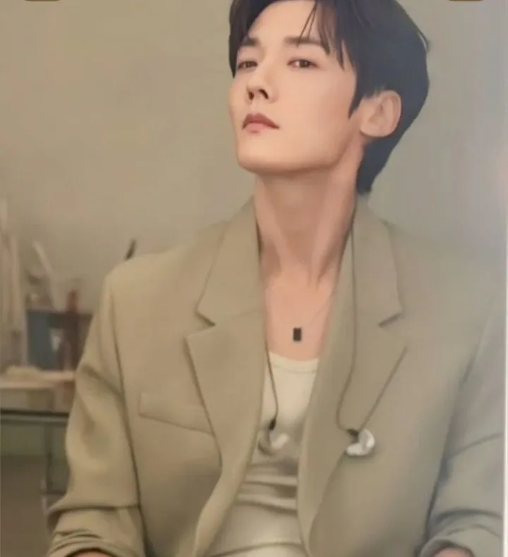 Behind-the-scenes cut of Choi Jinhyuk