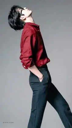 Behind-the-scenes cut of Zhang Linghe
