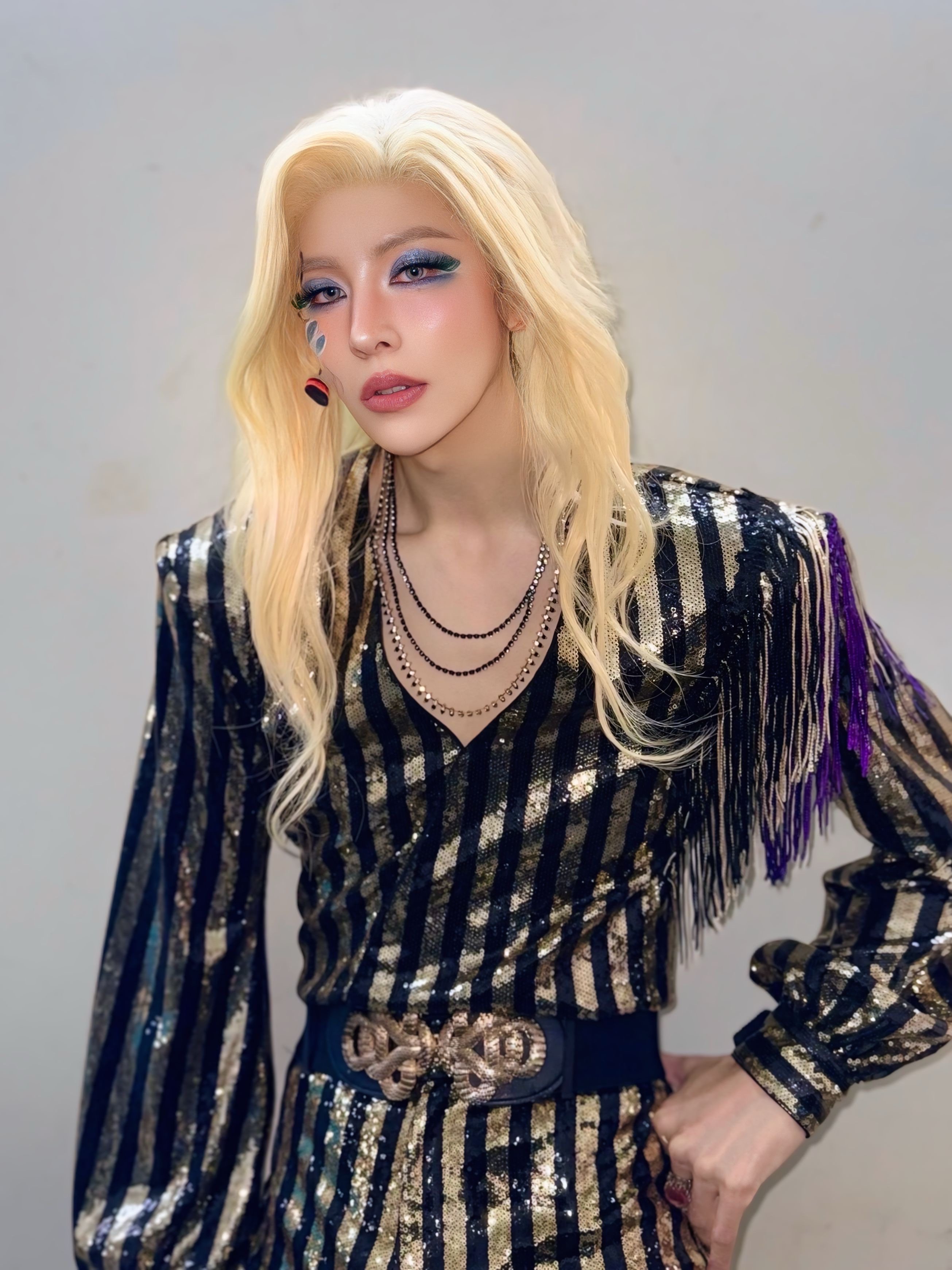 Behind-the-scenes cut of No Minwoo