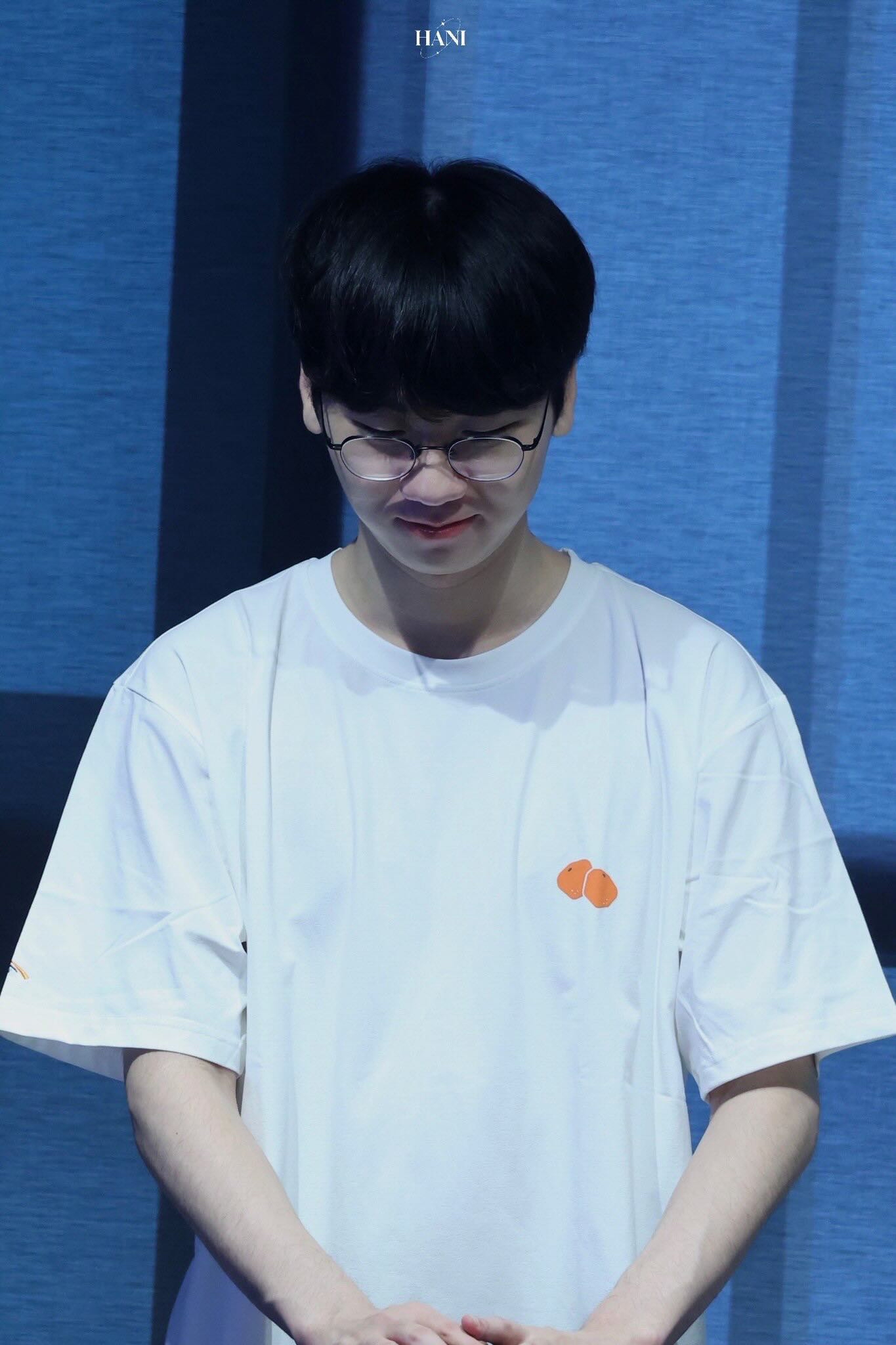 A moment captured by a fan of Doran