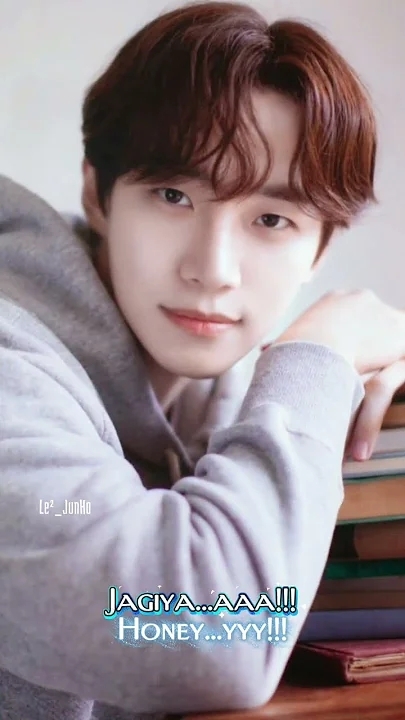 イ・ジュノの最近の活動ショット