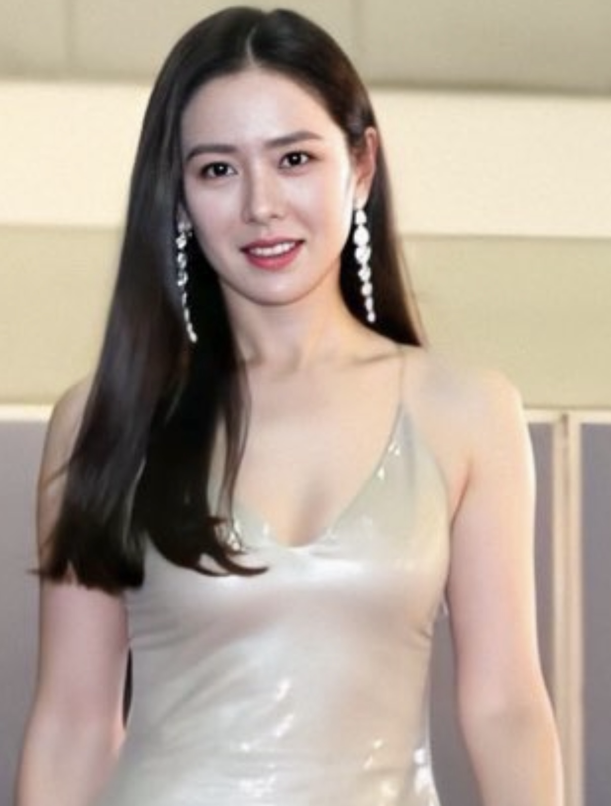 孙艺珍的近期活动照