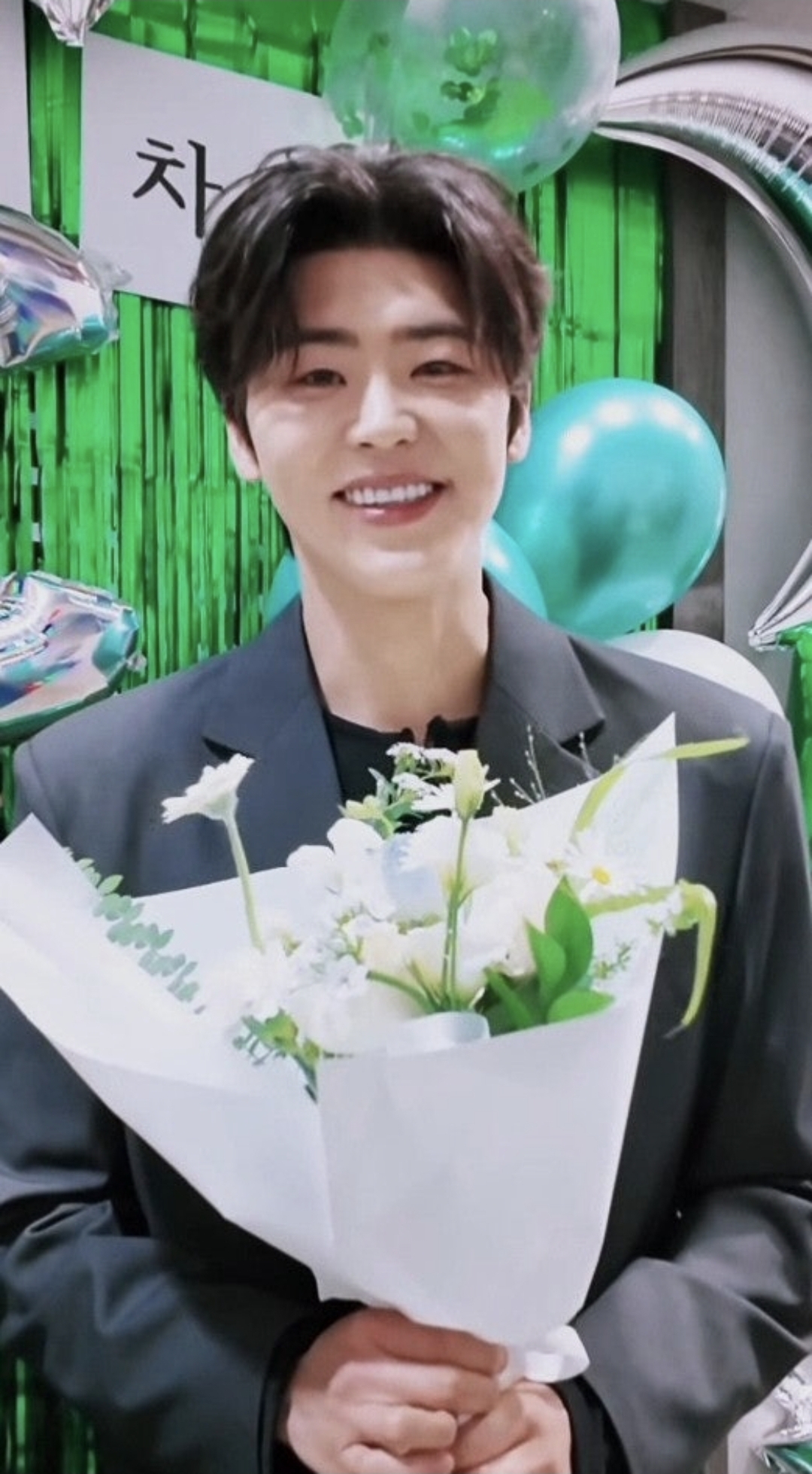 Park Jihyeon background image recommended by Choeaedol Celeb fandom