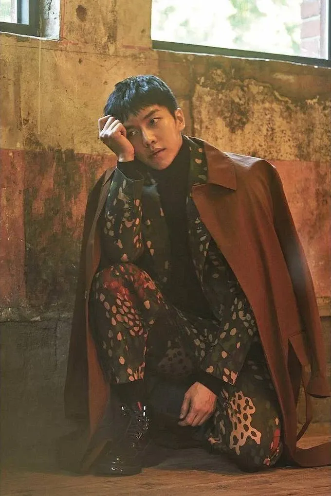 Behind-the-scenes cut of Lee Seunggi