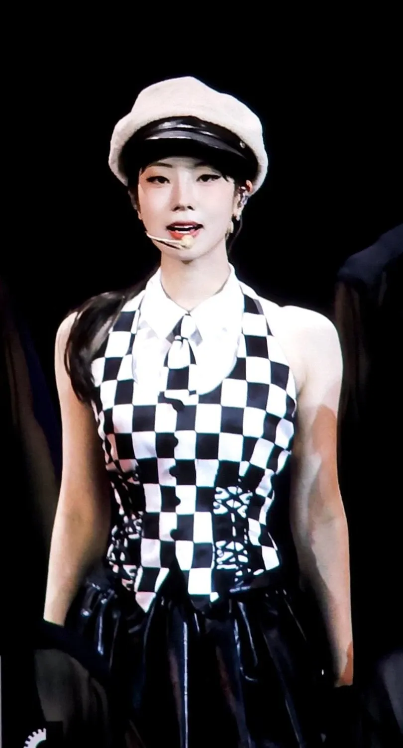 Today's popular wallpaper in Dahyun community