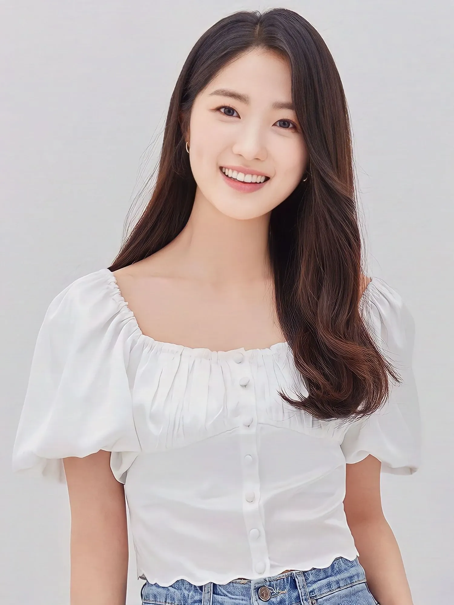 Latest photo of Kim Hyeyoon