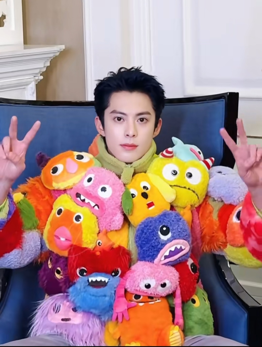 A moment captured by a fan of Dylan Wang