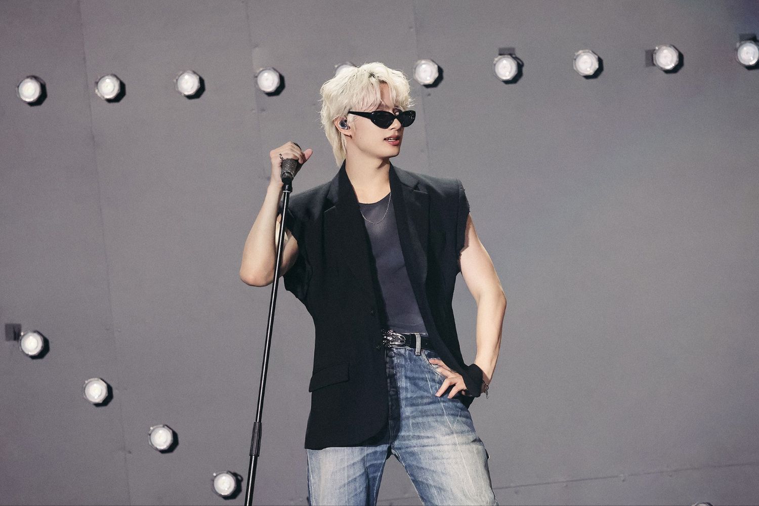 Behind-the-scenes cut of Wen Junhui