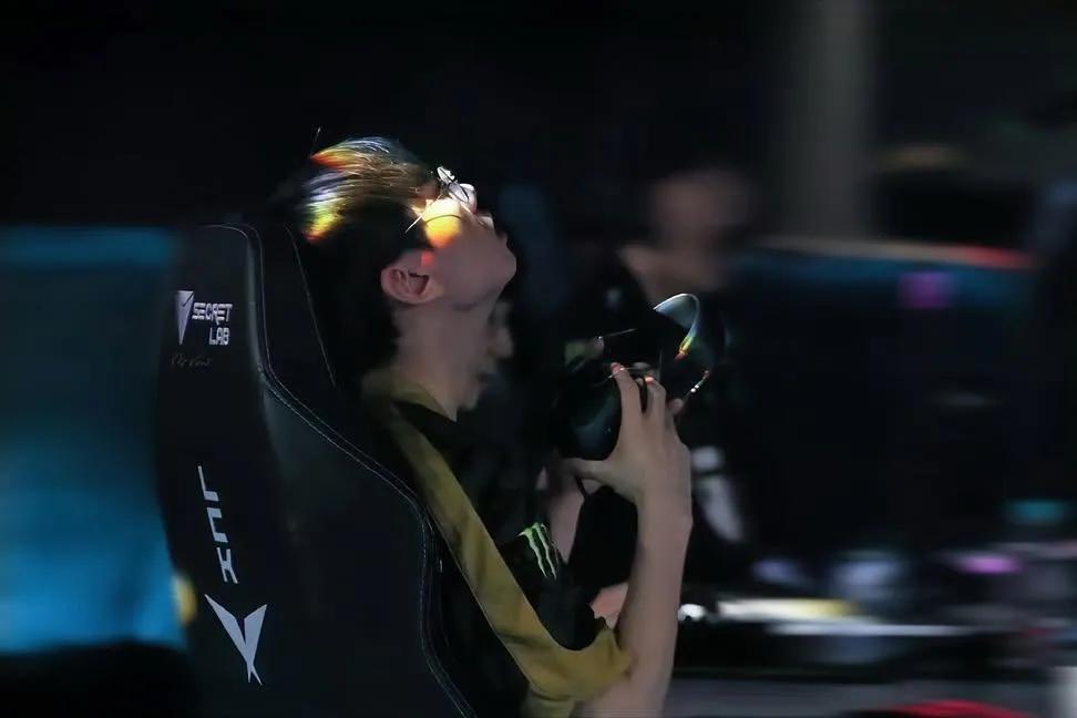 Behind-the-scenes cut of Doran