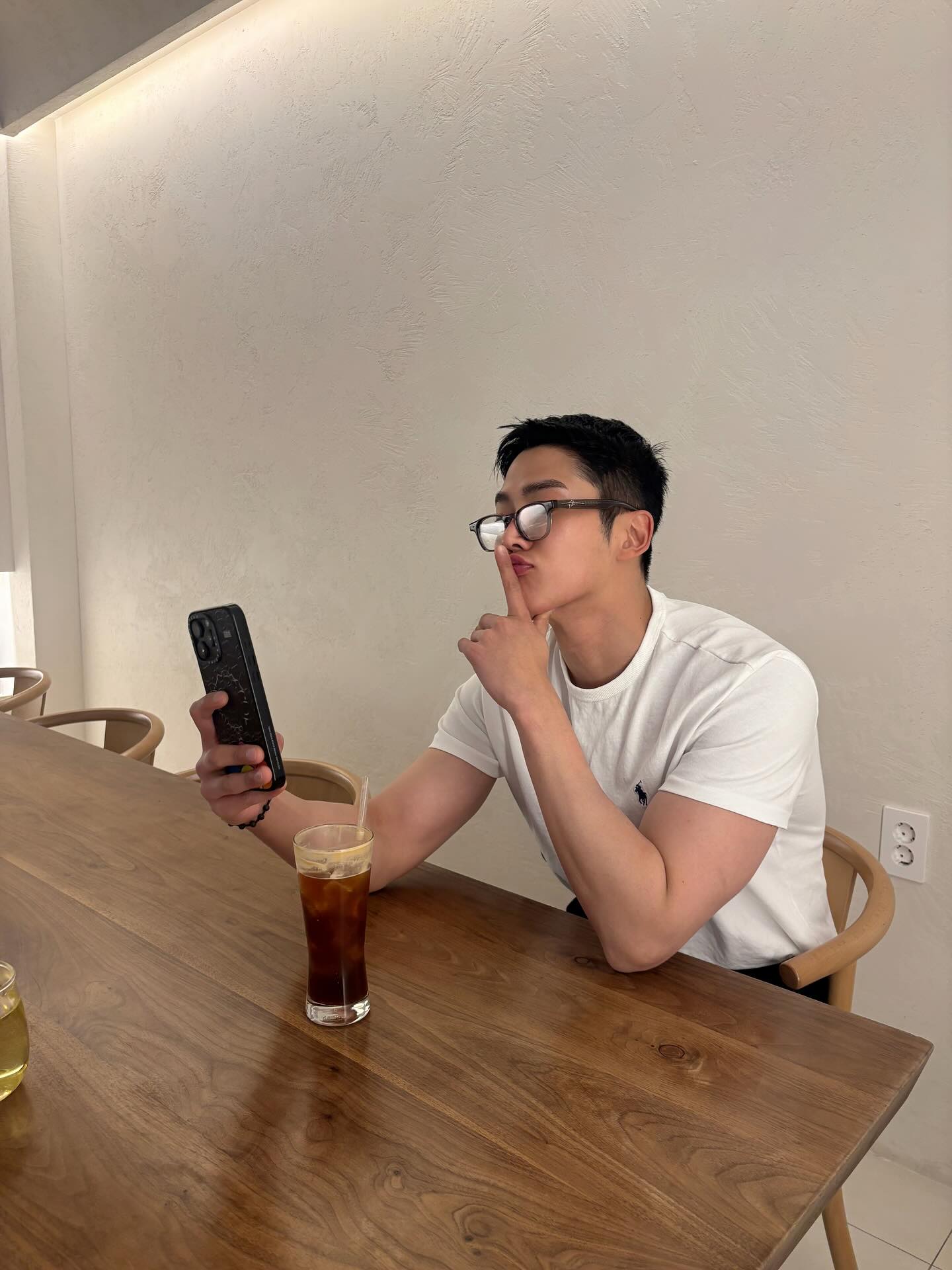 粉丝拍下的路云瞬间