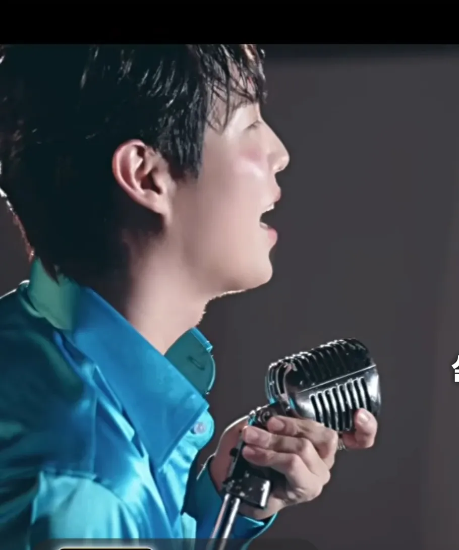 Behind-the-scenes cut of Son Taejin