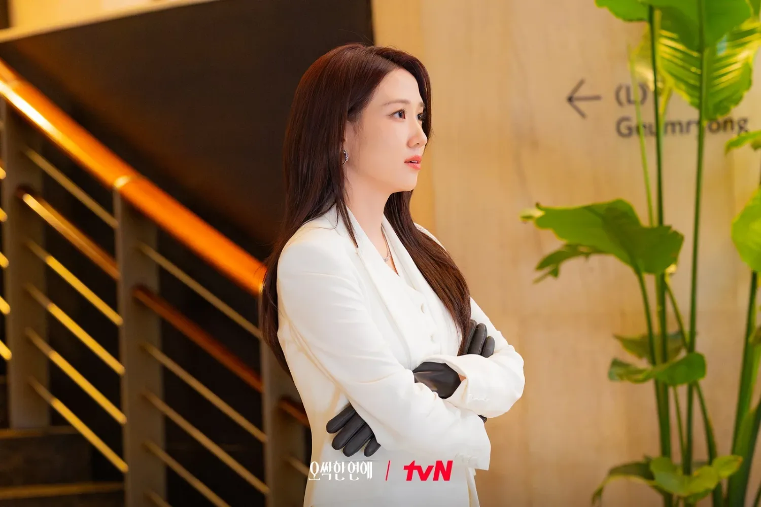 Behind-the-scenes cut of Park Eunbin