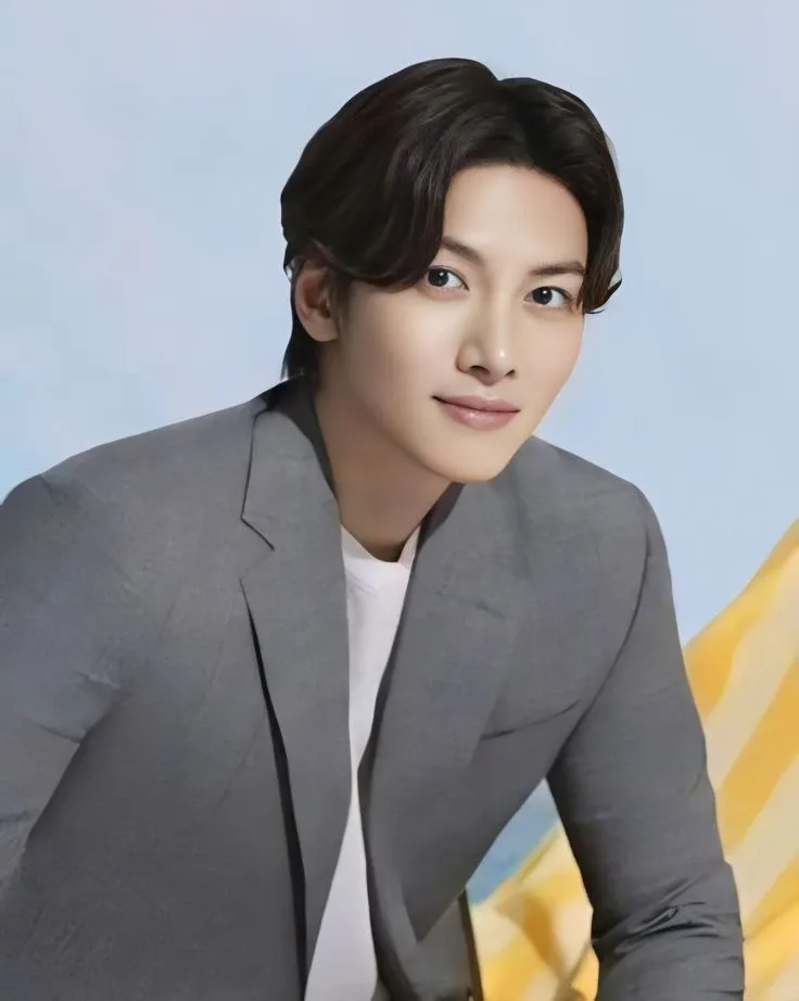 Latest photo of Ji Changwook