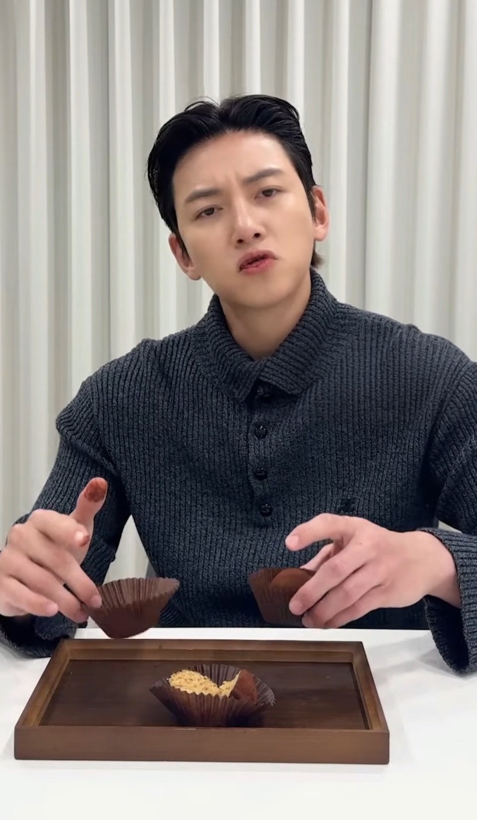 Behind-the-scenes cut of Ji Changwook