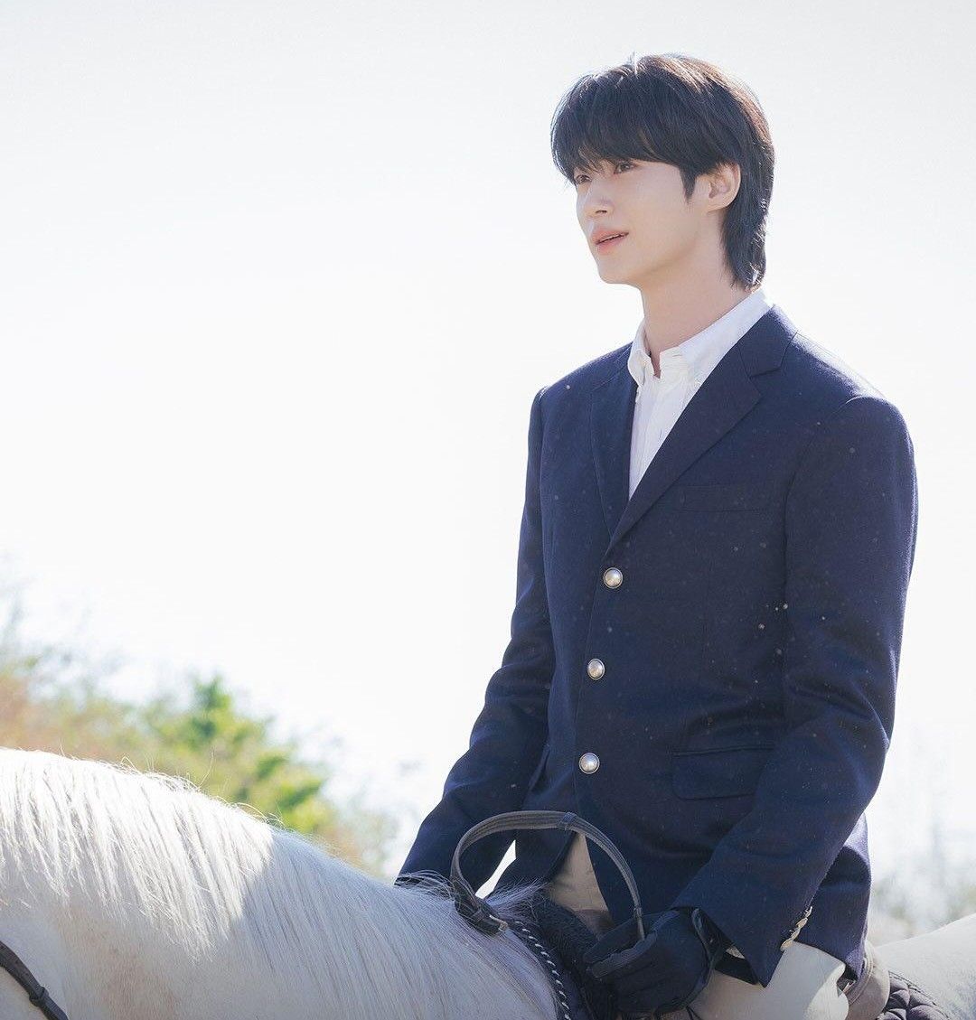 변우석 최근 활동샷