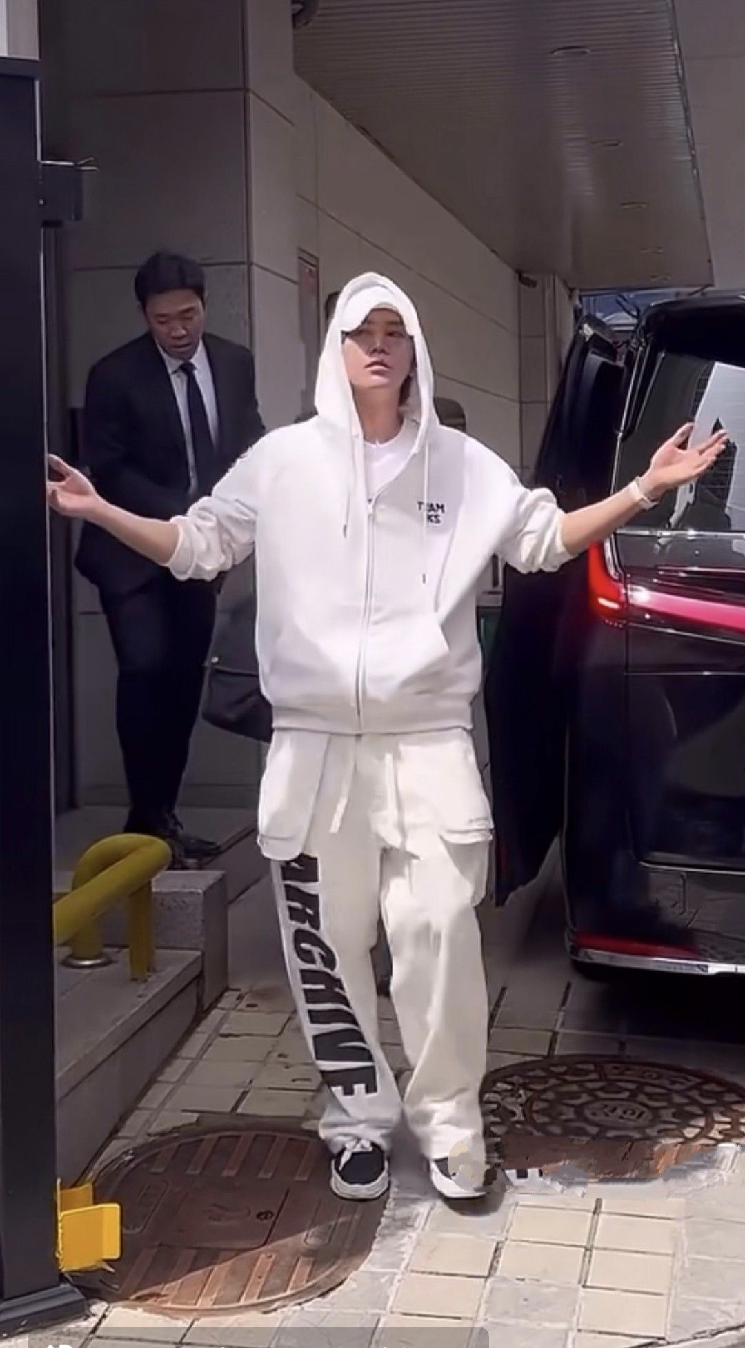 Special wallpaper made by Jang Geunsuk's fans