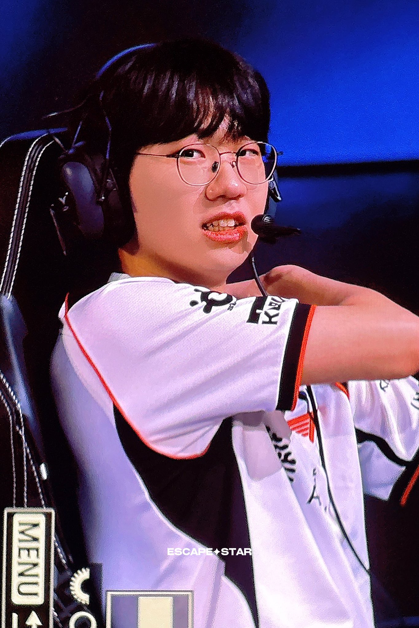 Behind-the-scenes cut of Doran