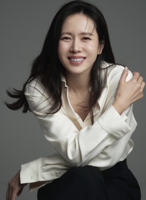 孫藝珍的最新照片