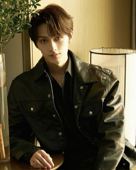 Latest photo of Wen Junhui