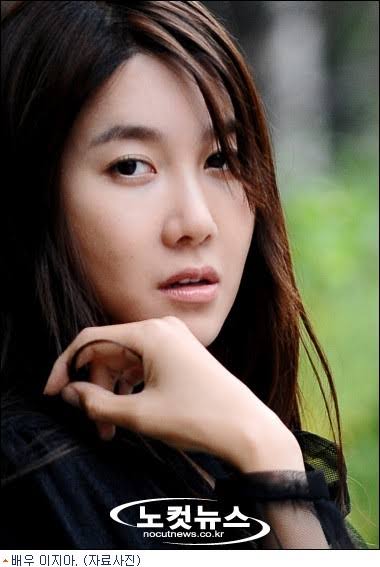 Behind-the-scenes cut of Lee Jiah