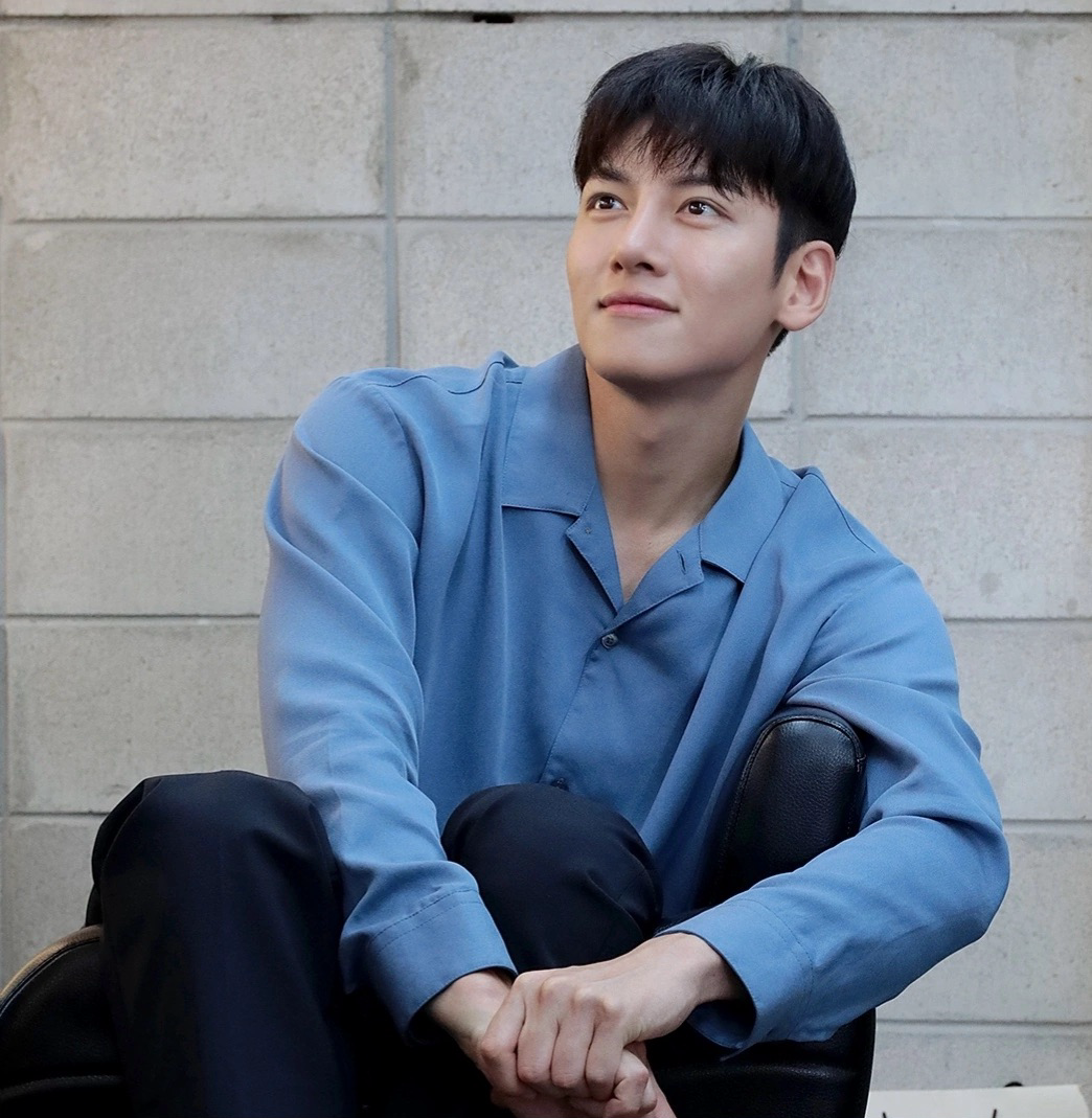 チ・チャンウクの最近の活動ショット