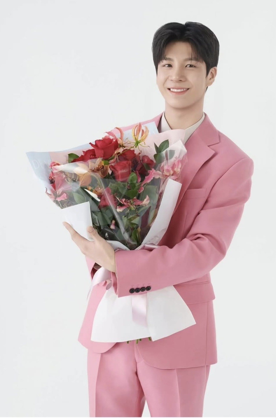 Recent activity shot of Jeong Dongwon