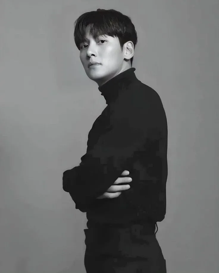 Latest photo of Ji Changwook