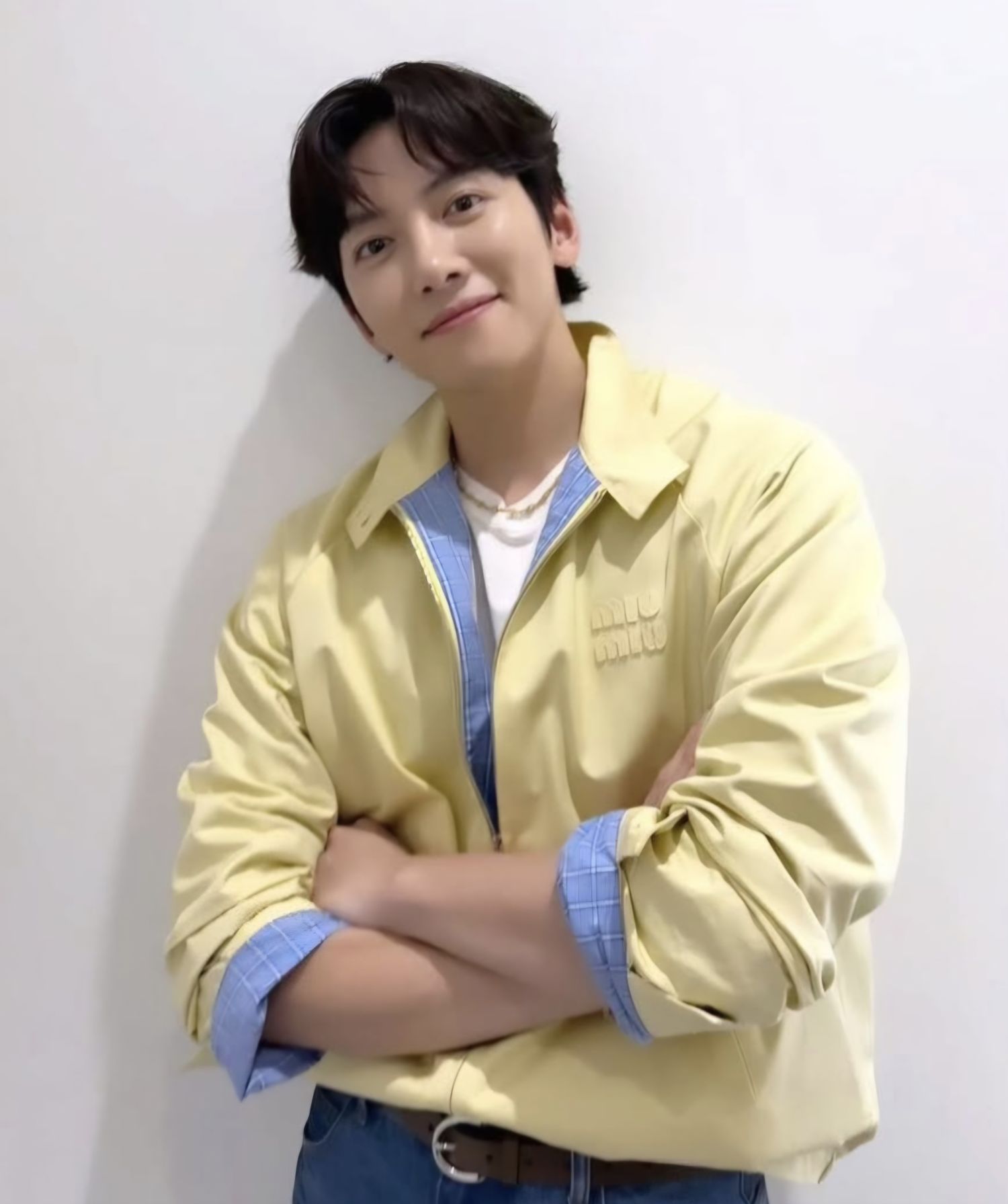 Behind-the-scenes cut of Ji Changwook