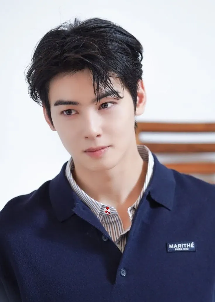 Latest photo of Cha Eunwoo