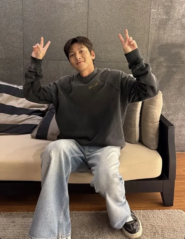 Recent activity shot of Ji Changwook