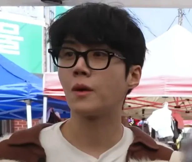 Behind-the-scenes cut of Kim Seonho