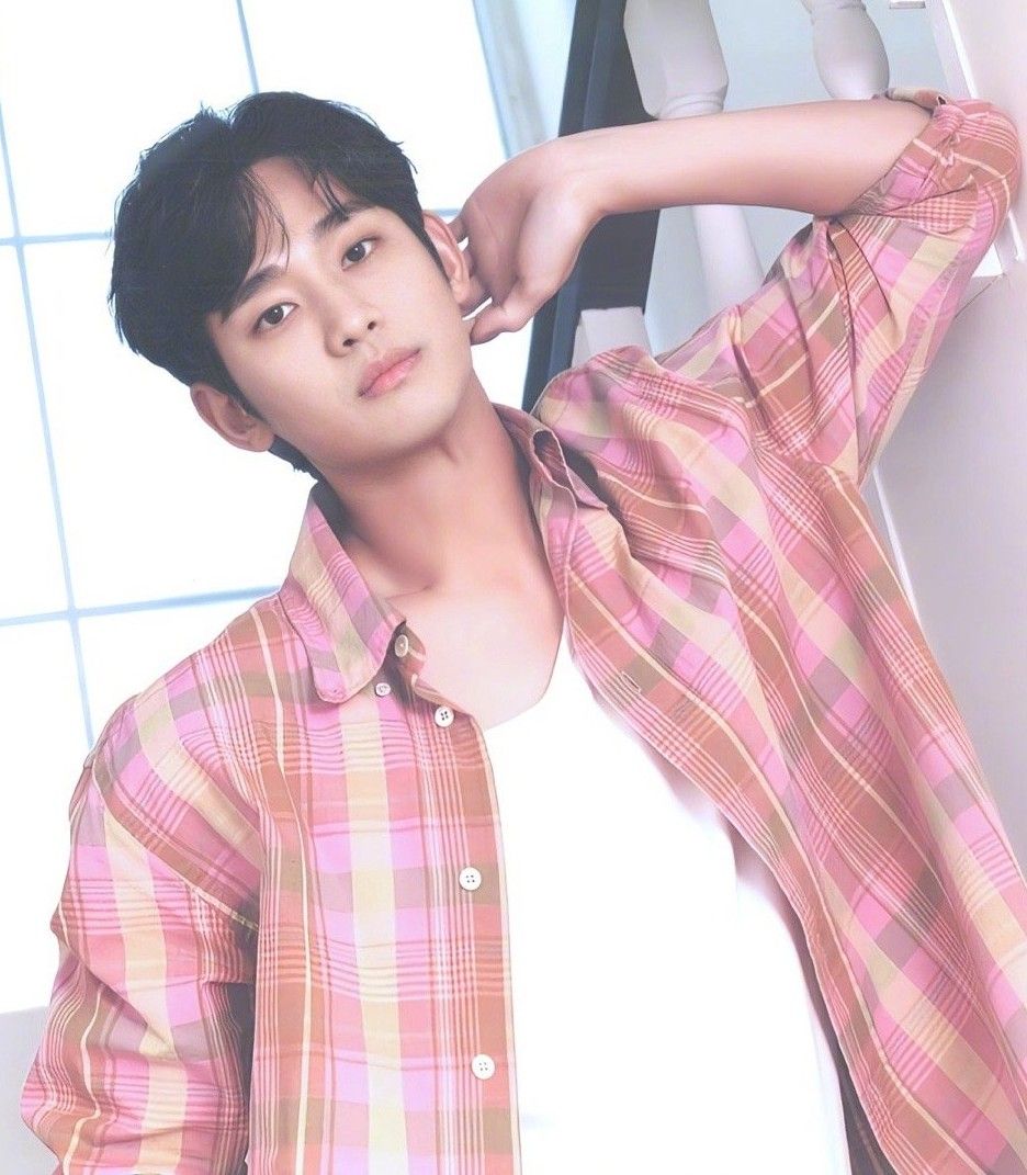 Latest photo of Kim Soohyun