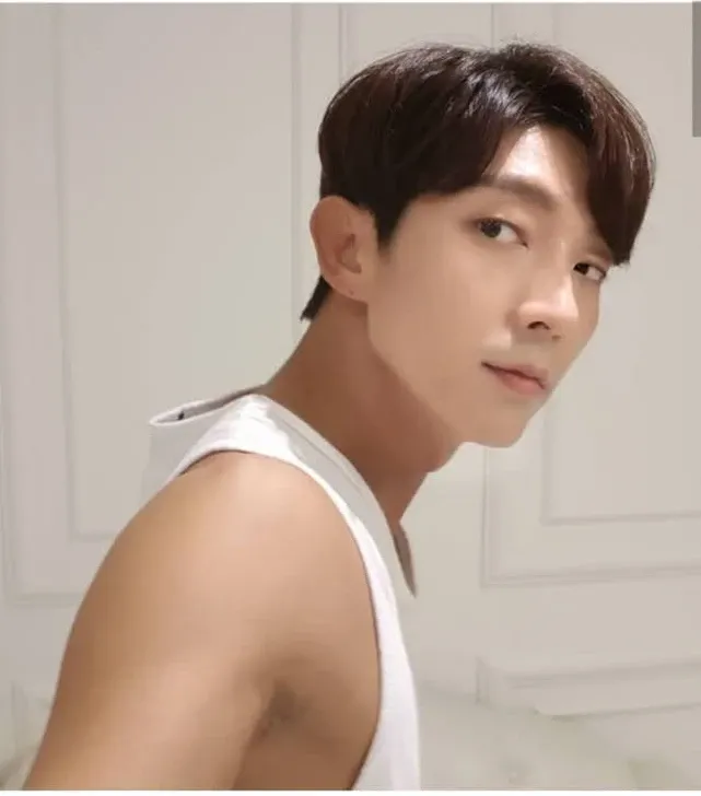 이준기의 최신 사진