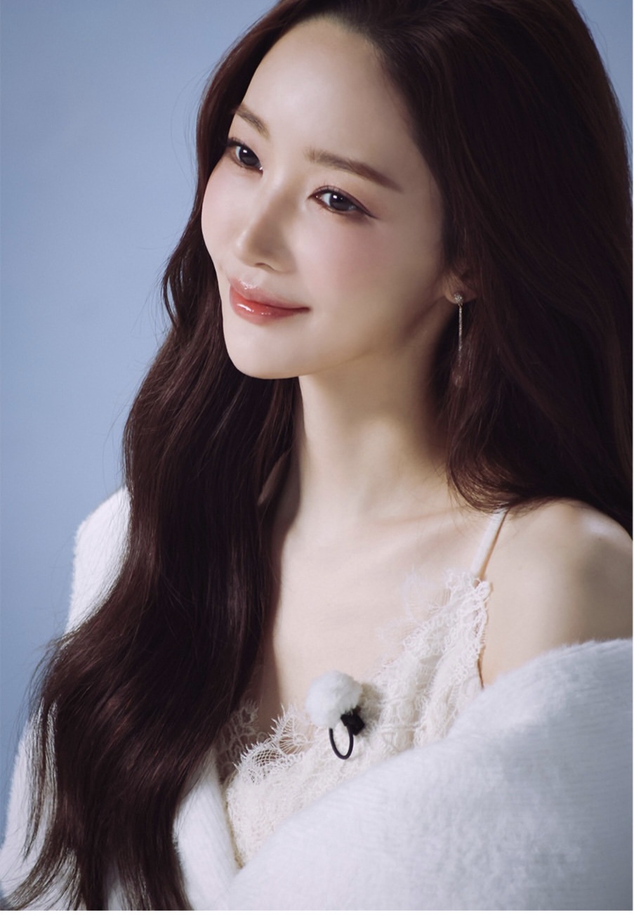 朴敏英的近期活動照