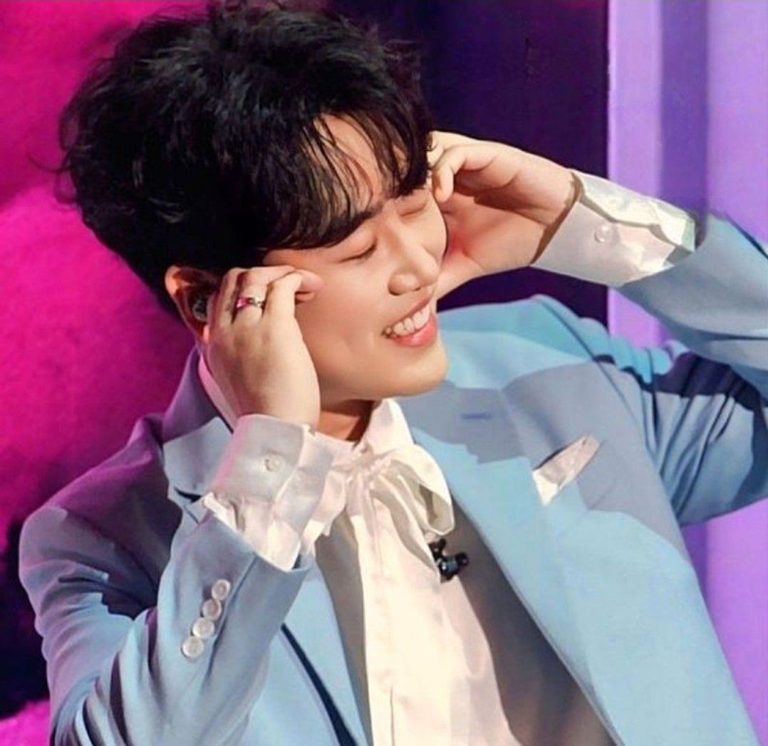 A moment captured by a fan of Hwang Youngwoong