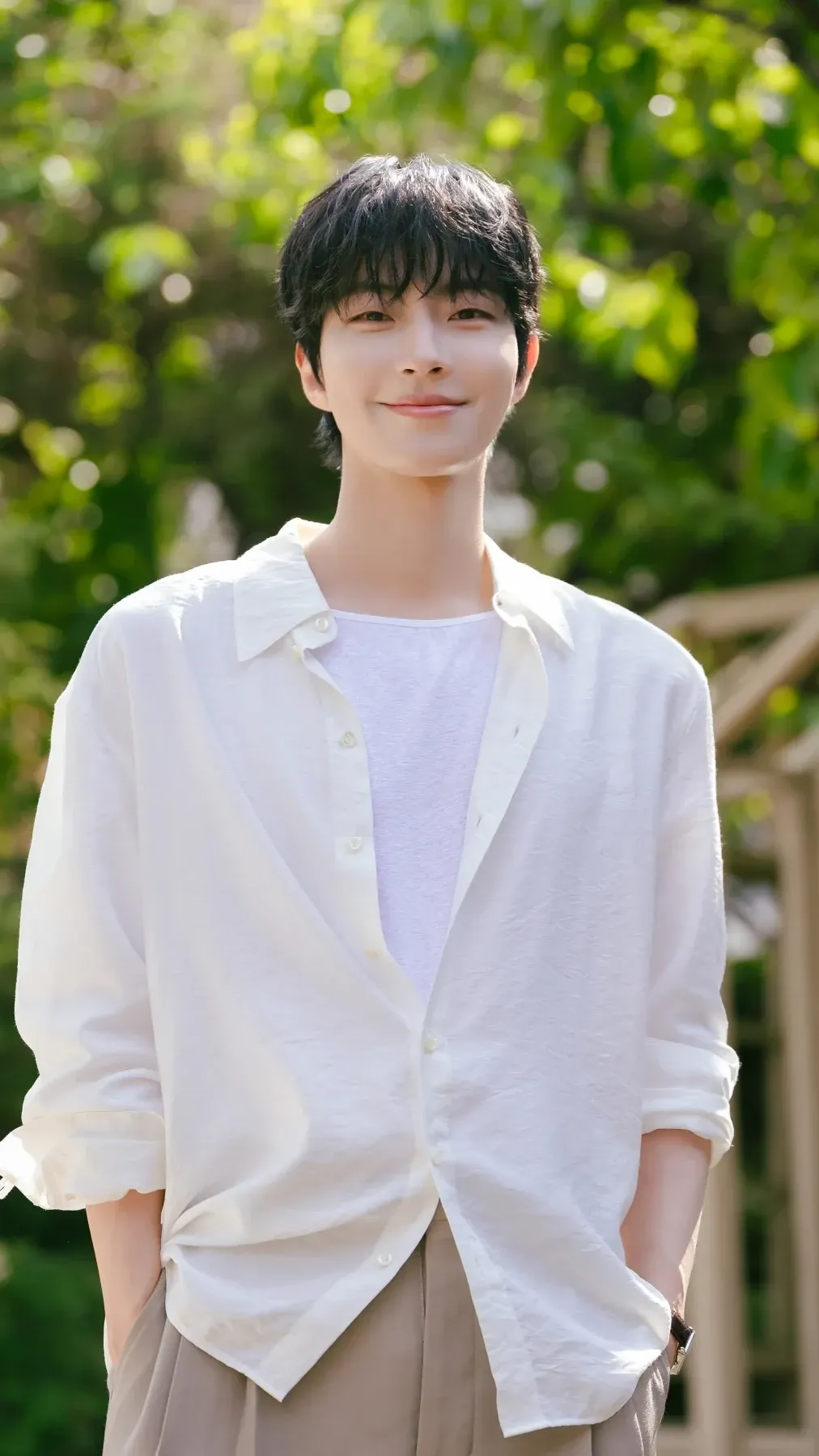Representative background image loved by Hwang Inyoup fandom