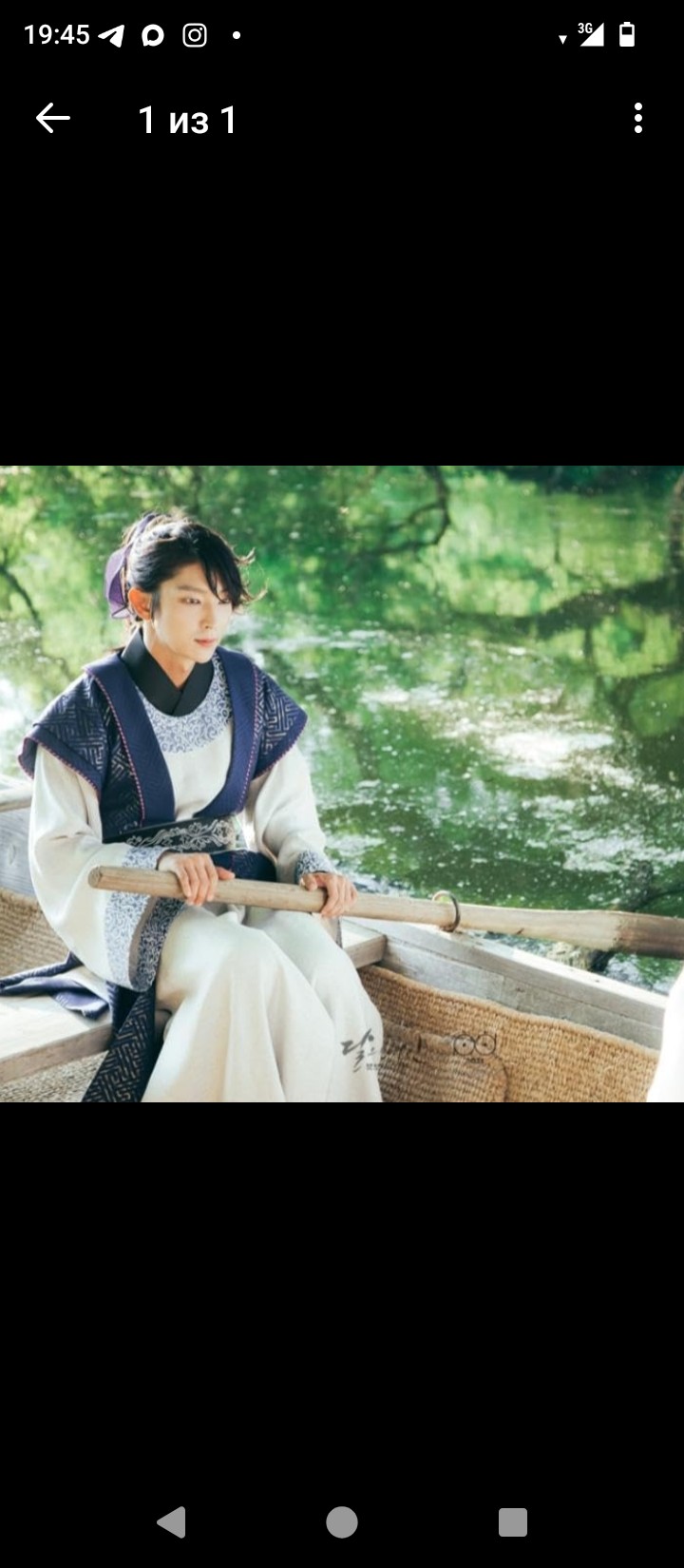 Behind-the-scenes cut of Lee Joongi