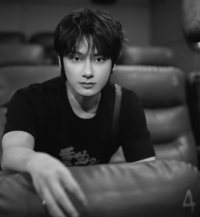 Latest photo of Wen Junhui