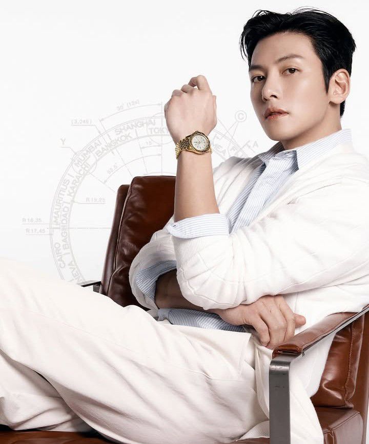 粉絲拍下的池昌旭瞬間