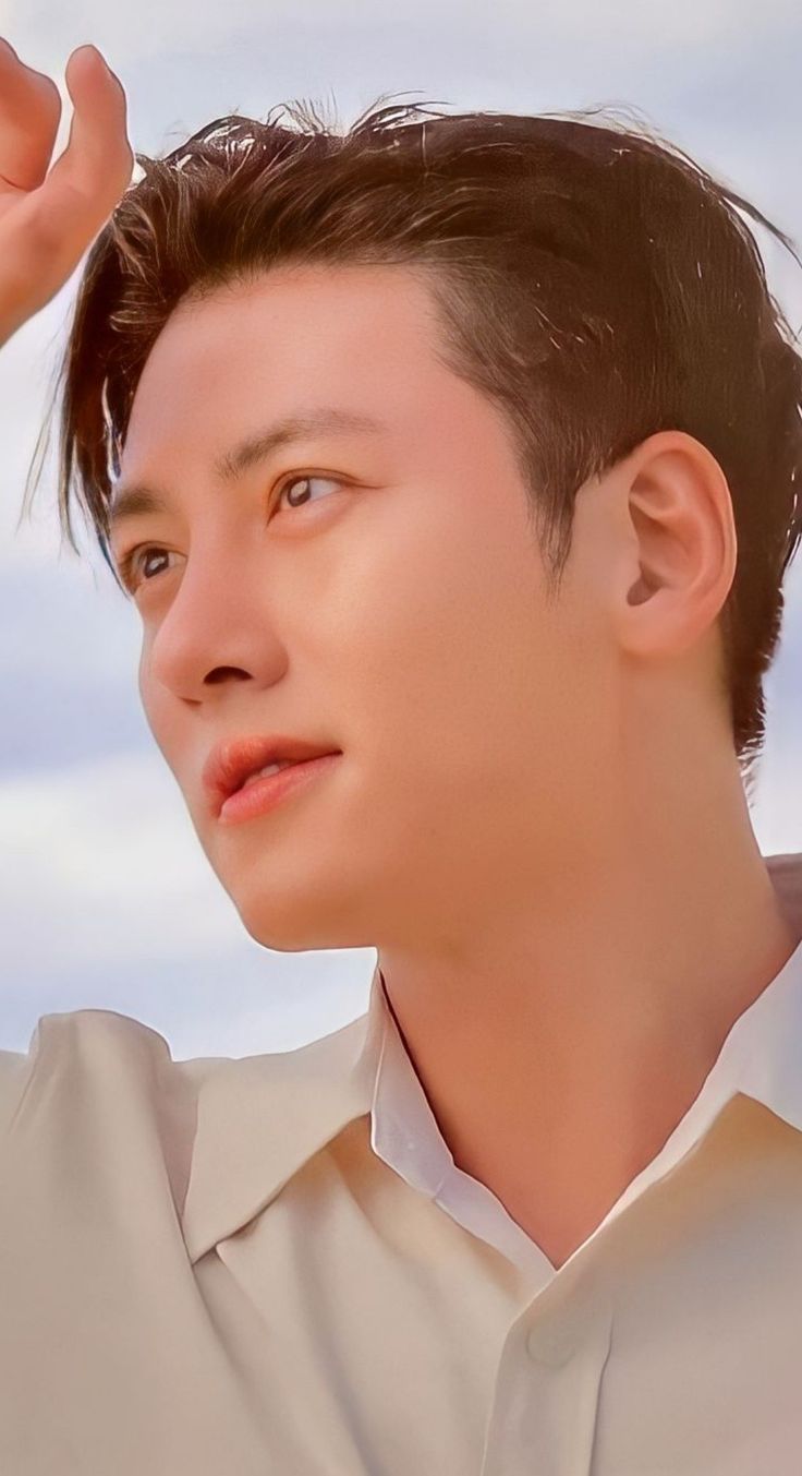 Emotional wallpaper shared by fans for Ji Changwook