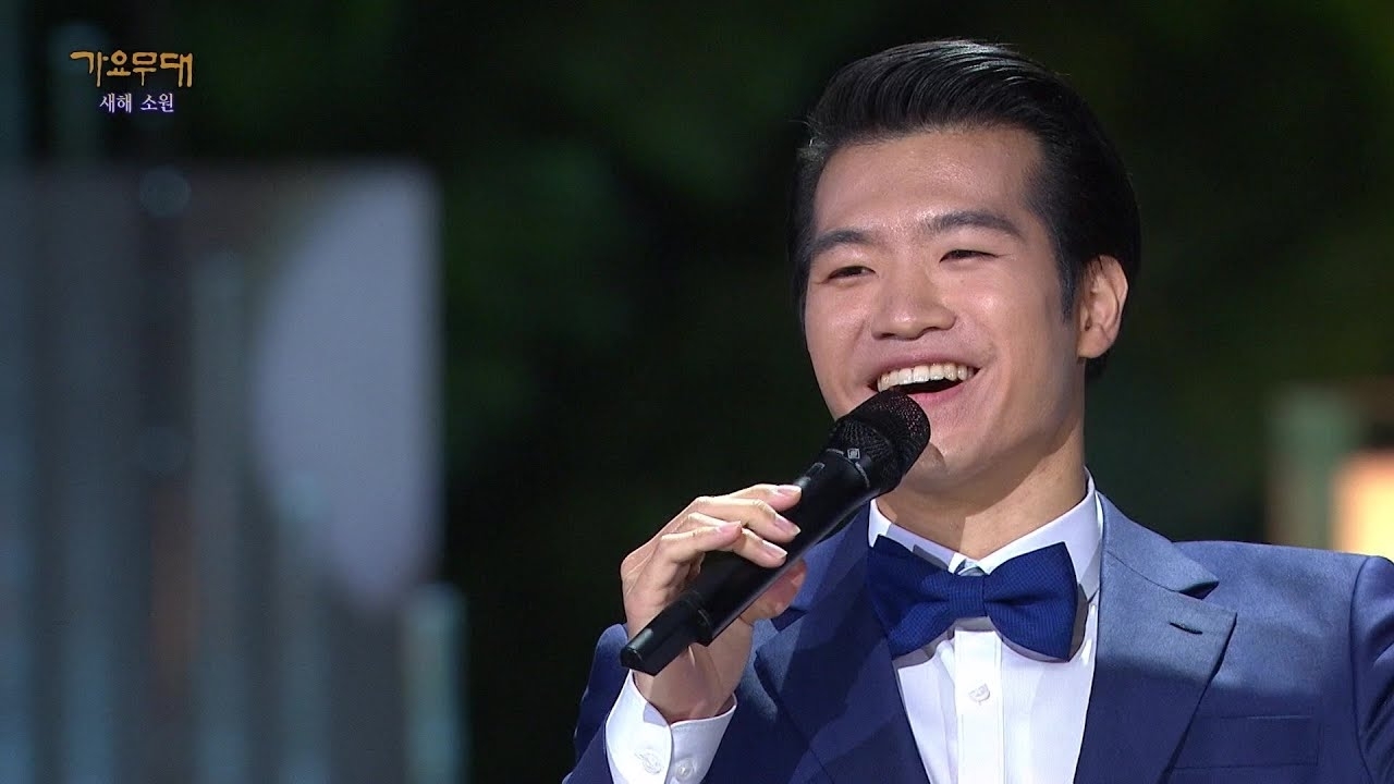 粉丝拍下的赵明燮瞬间