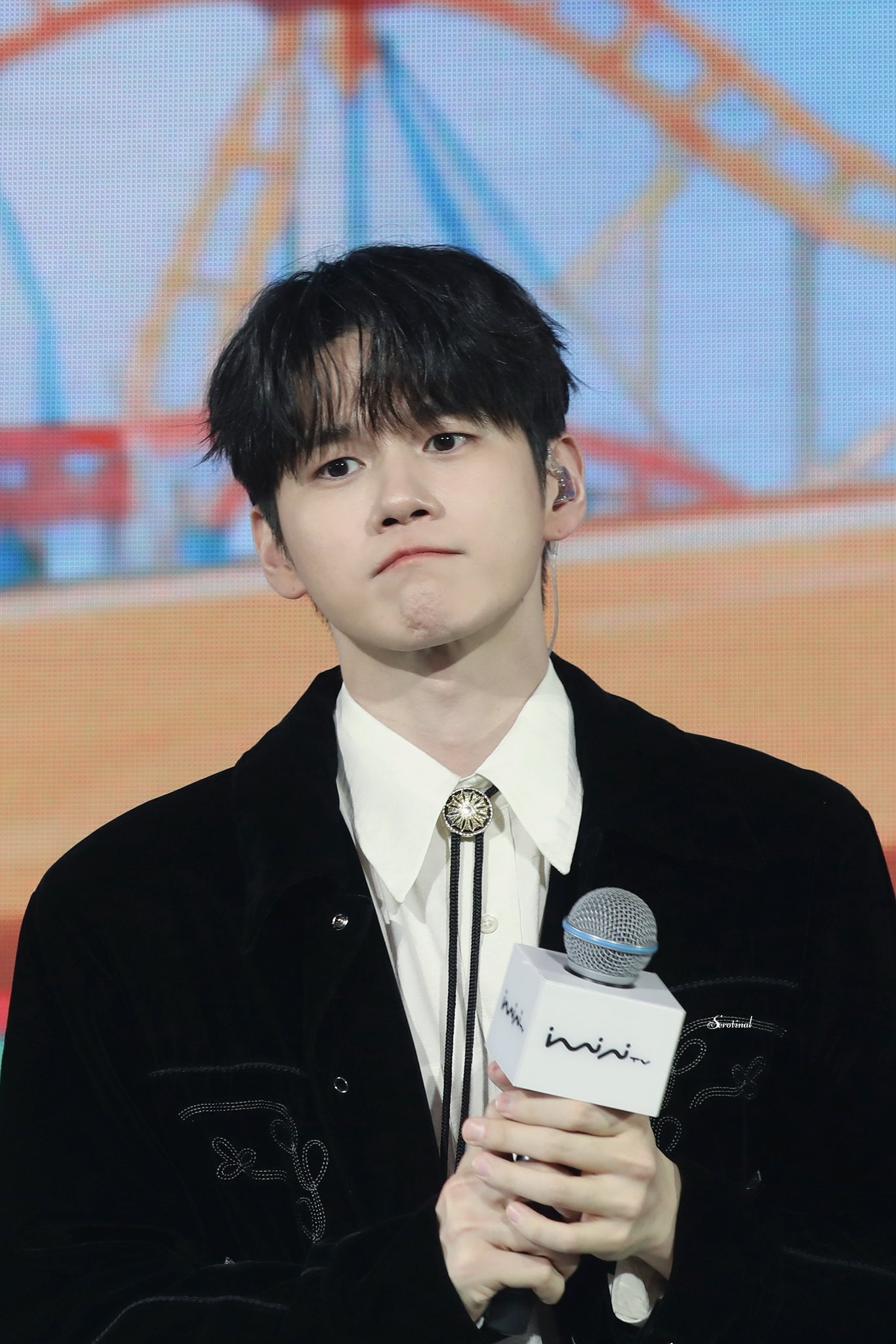 옹성우의 비하인드 컷