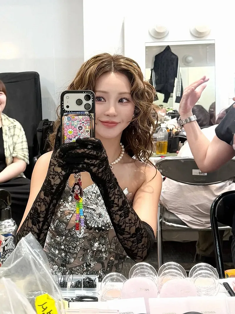 Cuplikan di balik layar dari Hong Jiyoon