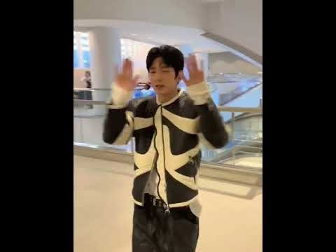 Foto terbaru dari Lee Joongi